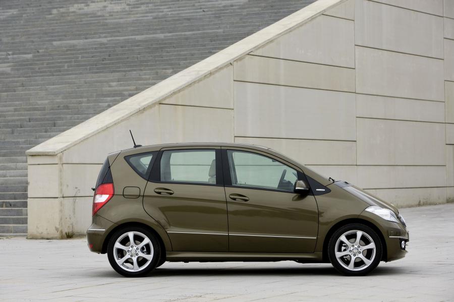  Mercedes-Benz A200 5-Door (W169) 2008 года  (фото 17 из 21)